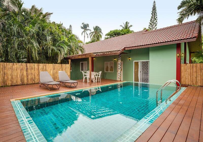 Вилла 3 Спальни с Бассейном, Fisherman Way Beach Villa