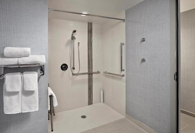 适合残疾人使用的标准间, Hyatt Place Warwick/providence Airport