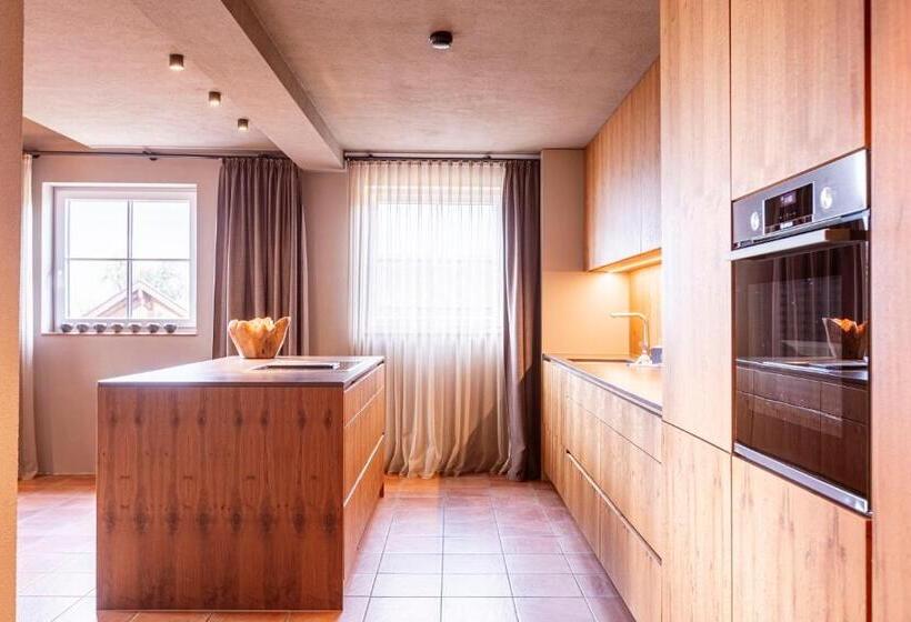 1 Bedroom Penthouse Apartment, Tauernsuites Mitterwirt By Alps Resorts