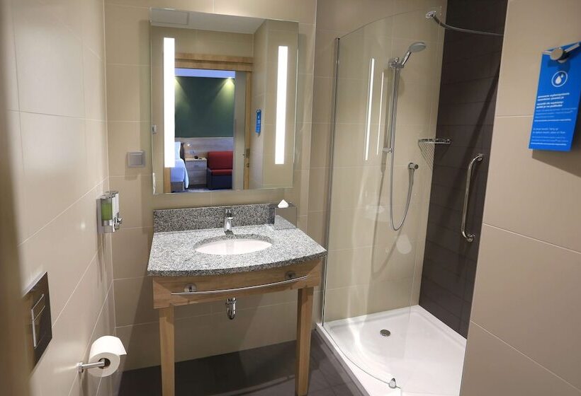 اتاق خانوادگی, Hampton By Hilton Gdansk Old Town