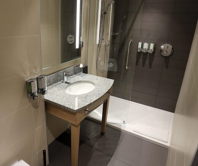 اتاق خانوادگی, Hampton By Hilton Gdansk Old Town