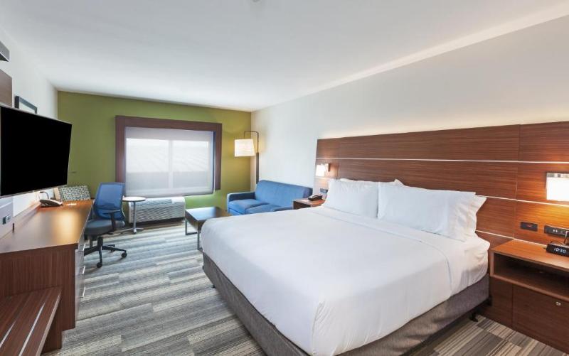 套房, Holiday Inn Express & Suites Tulsa South   Woodland Hills, An Ihg