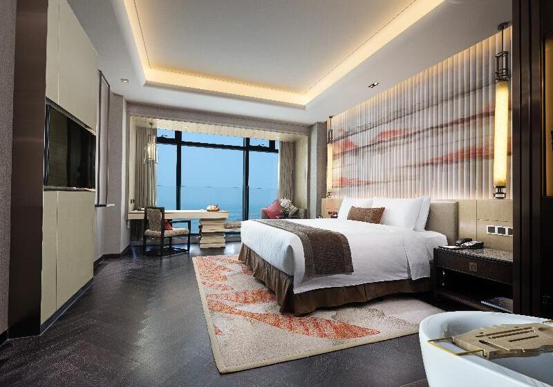 اتاق استاندارد با تخت بزرگ, Hualuxe Wuhu, An Ihg