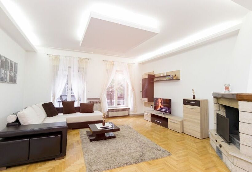 آپارتمان لوکس 2 خوابه, Central Park Residence