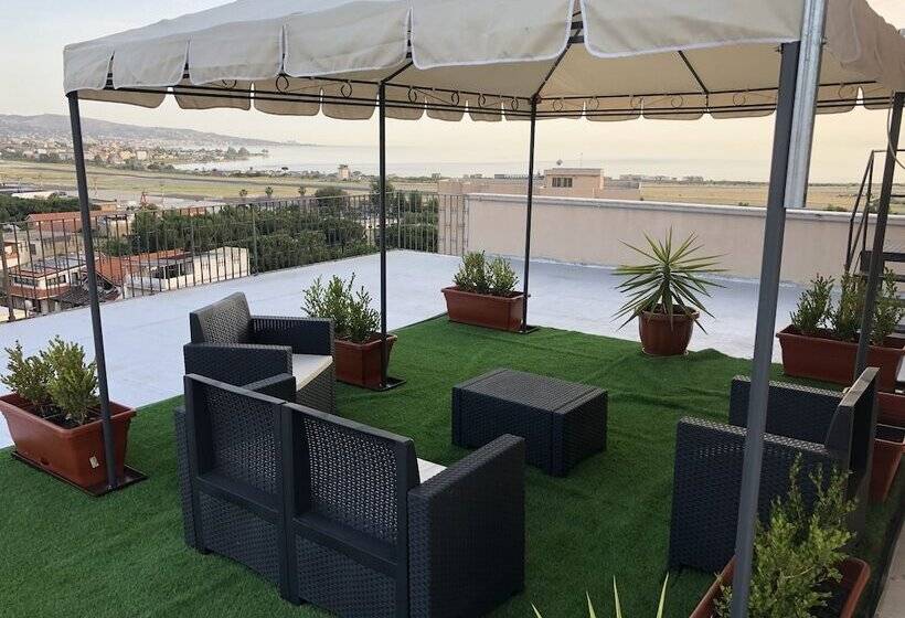 اتاق لوکس با چشم‌انداز دریا, L`essenza B&b