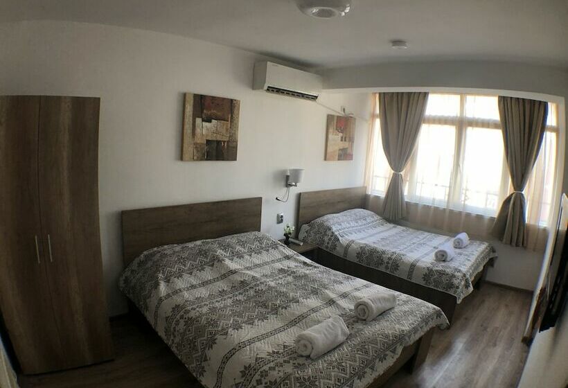 带1个卧室的舒适公寓, Samuil Apartments