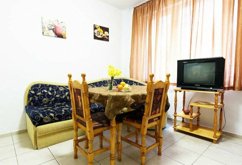 带1个卧室的舒适公寓, Samuil Apartments