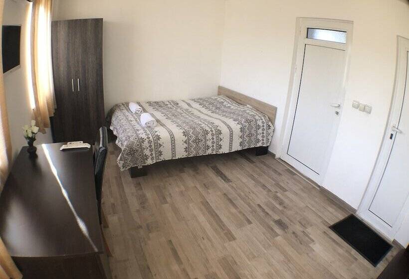 带双人床的基本房间, Samuil Apartments