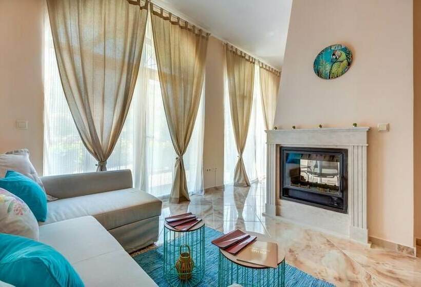 Apartamento 2 Dormitórios, Venera & Anastasia Palace Apartments