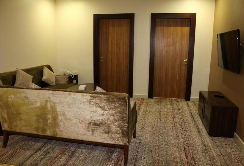 סוויטת 2 חדרי שינה, منزل أبحر للشقق المخدومة   Obhor Home Apartments
