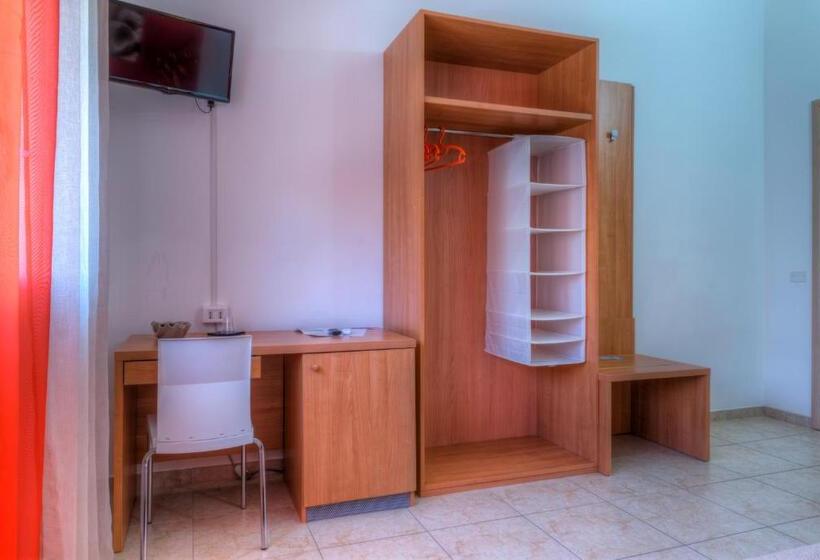 Номер Стандарт, Aquariumresidence