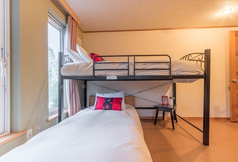 四人标准间, Freeride Backpackers Lodge Niseko