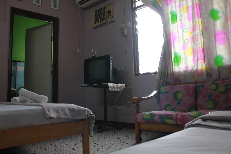 Трехместный Номер Deluxe, Sun Golden Inn