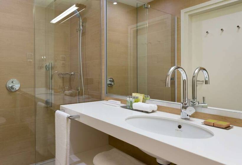 Номер Стандарт, Doubletree By Hilton Moscow Vnukovo Airport