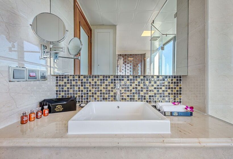 Quarto Premium Vista Mar, Paris Deli Danang Beach