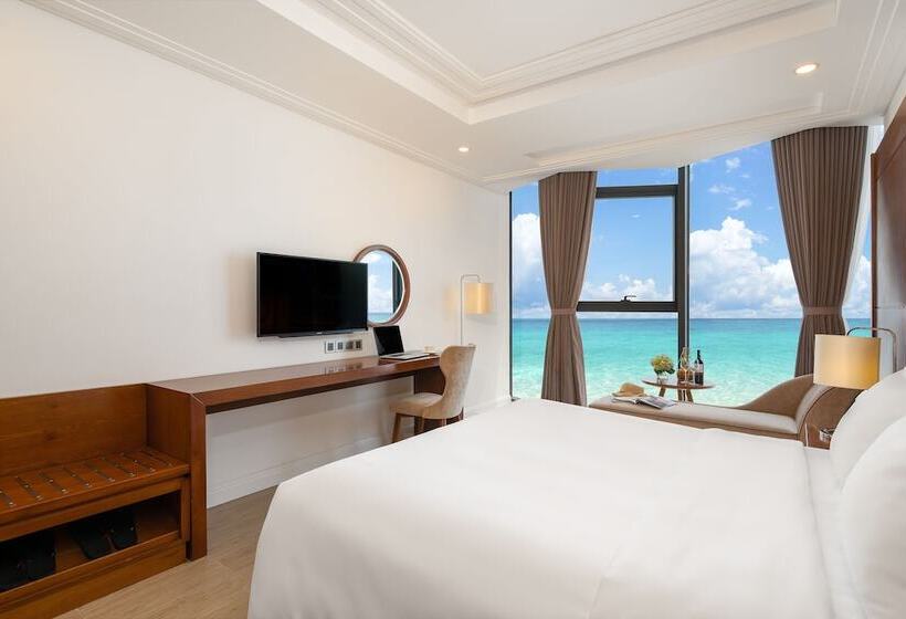 Quarto Premium Vista Mar, Paris Deli Danang Beach