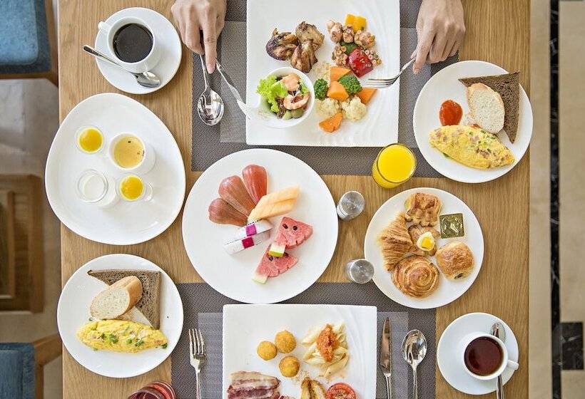 Apartamento 2 Quartos, Paris Deli Danang Beach