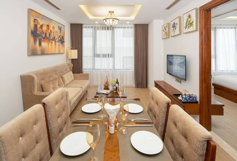 2 Bedroom Apartment, Paris Deli Danang Beach