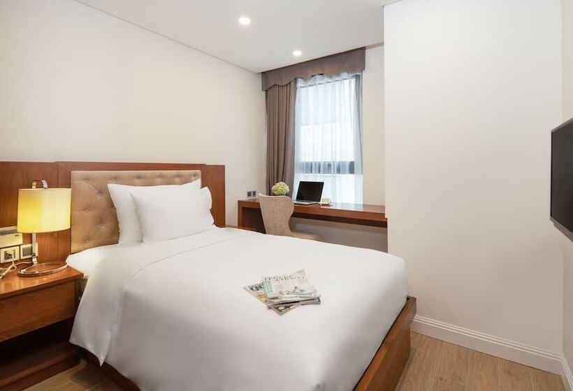 2 Bedroom Apartment, Paris Deli Danang Beach
