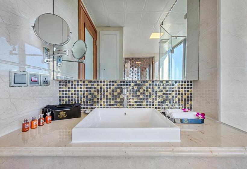 Quarto Premium Vista Mar, Paris Deli Danang Beach