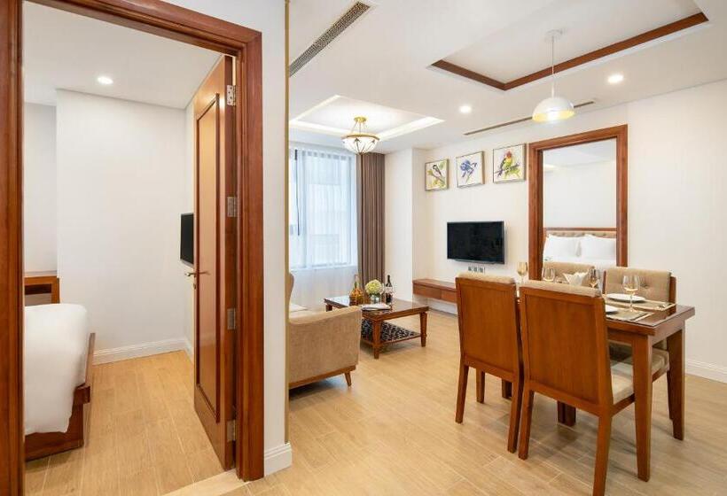 2 Bedroom Apartment, Paris Deli Danang Beach
