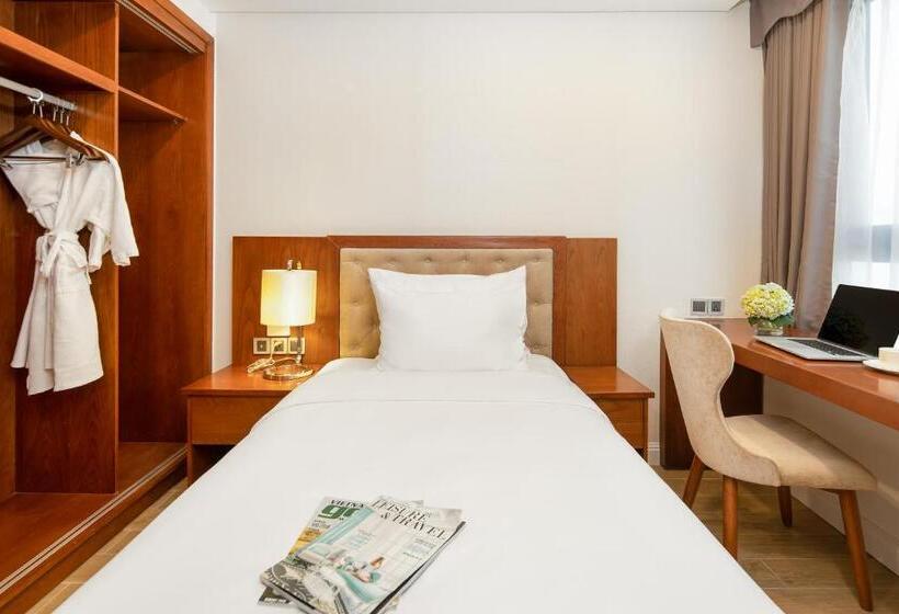 Apartamento 2 Quartos, Paris Deli Danang Beach