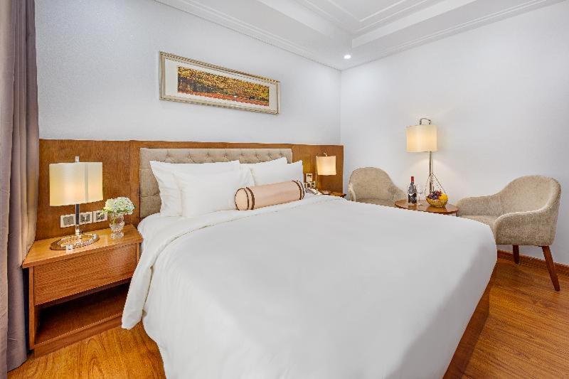 Standard Room, Paris Deli Danang Beach