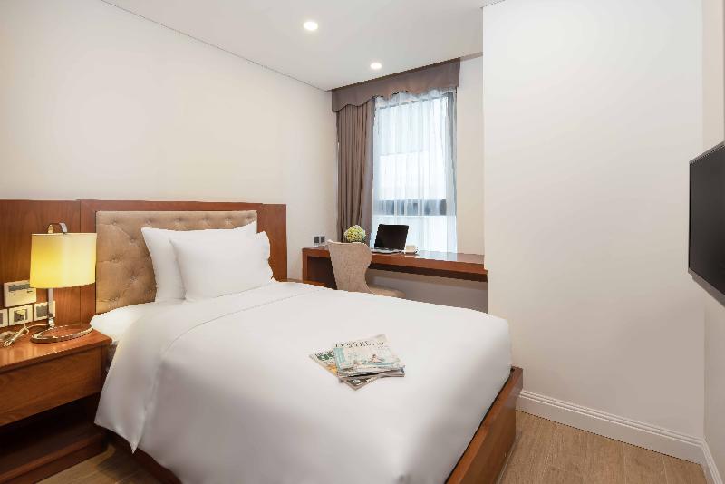 2 Bedroom Apartment, Paris Deli Danang Beach