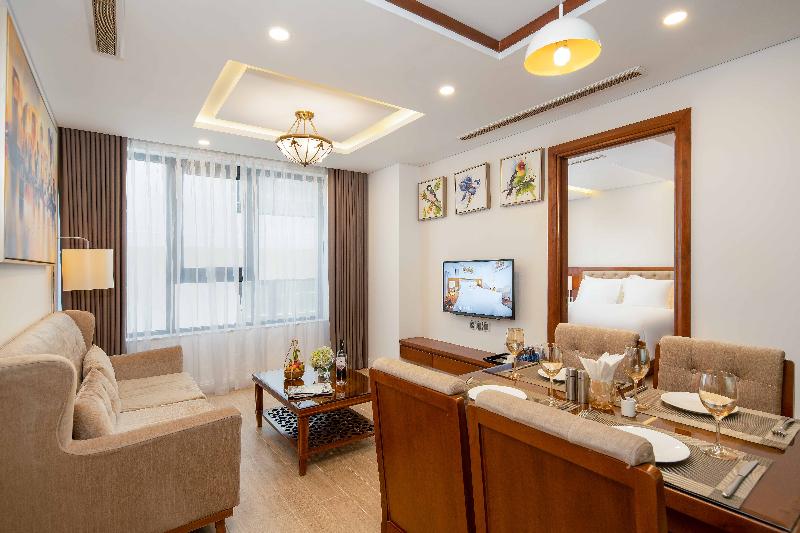 Apartamento 2 Quartos, Paris Deli Danang Beach