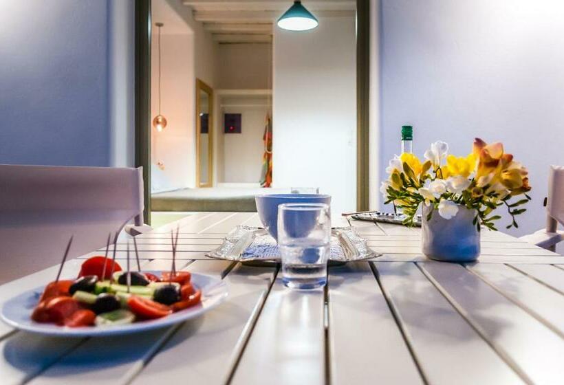 Полулюкс Повышенной Комфортности, Vilos Suites