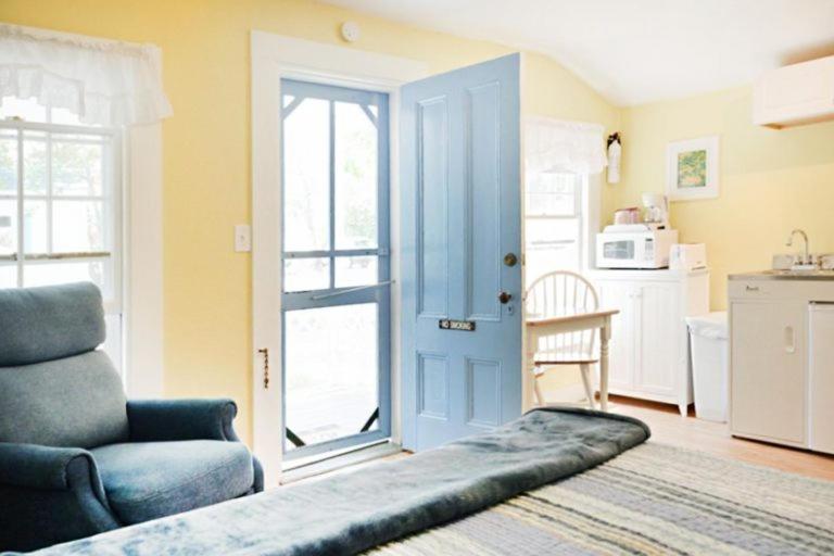 Хижина Deluxe, 2 River Road Inn Cottages