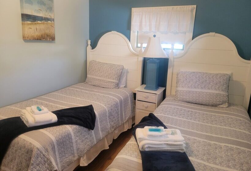 Четырехместный Номер Стандарт, 2 River Road Inn Cottages
