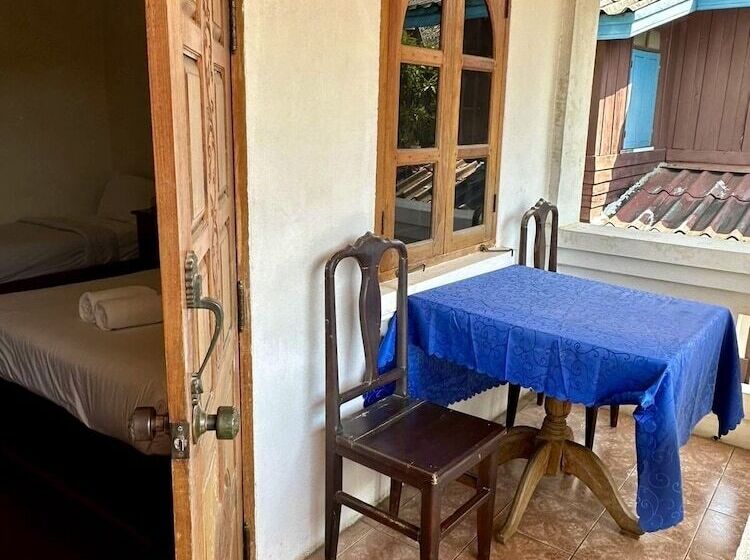 Номер Стандарт Трехместный, Hoxieng Guesthouse 1