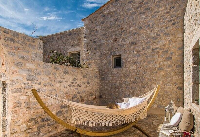 Вилла Deluxe 2 Спальни, Bassa Maina Villas & Suites