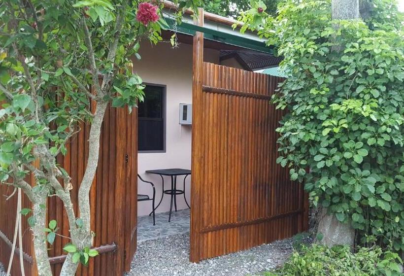 Трехместный Номер Deluxe, Mj S Residences Garden