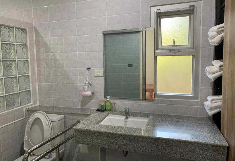Трехместный Номер Deluxe, Baan Pingkan Wellness Resort