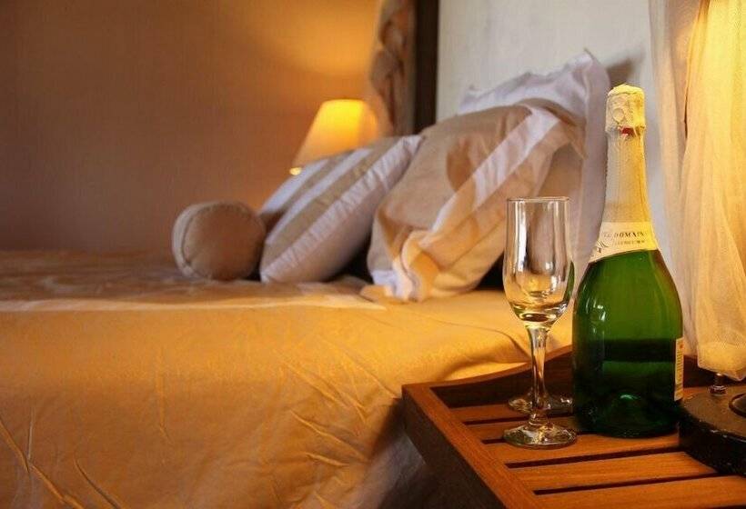 디럭스 방갈로, Nzuwa Lodge