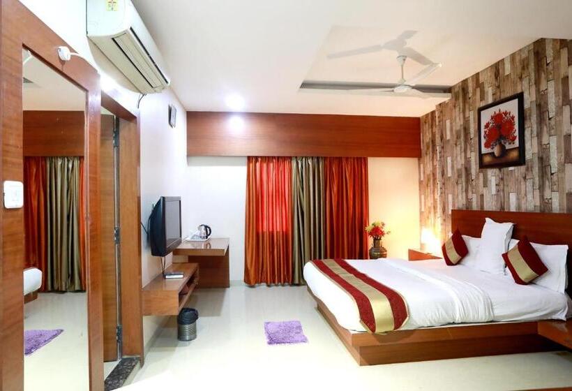 Superior Room, Shri Khedapati International