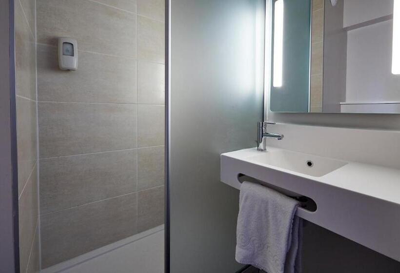 Номер Стандарт, B&b Hotel Les Herbiers