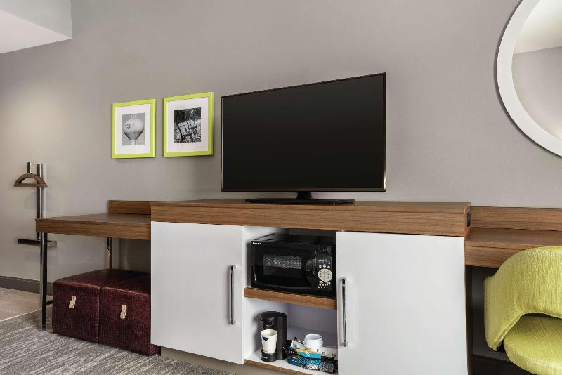 Стандартный Номер Кровать Кинг, Hampton Inn Brooklyn Park