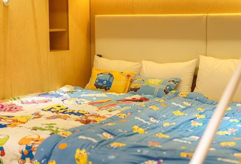 Номер Стандарт, Heyy Chuncheon