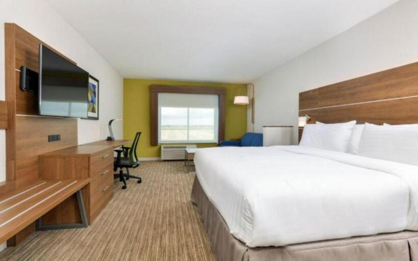 장애인을 위한 스위트, Holiday Inn Express   Alliance, An Ihg