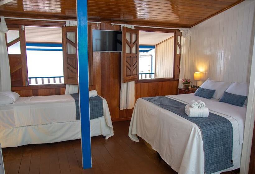 اتاق سوپریور چهار تخته, Amendoeira Praia