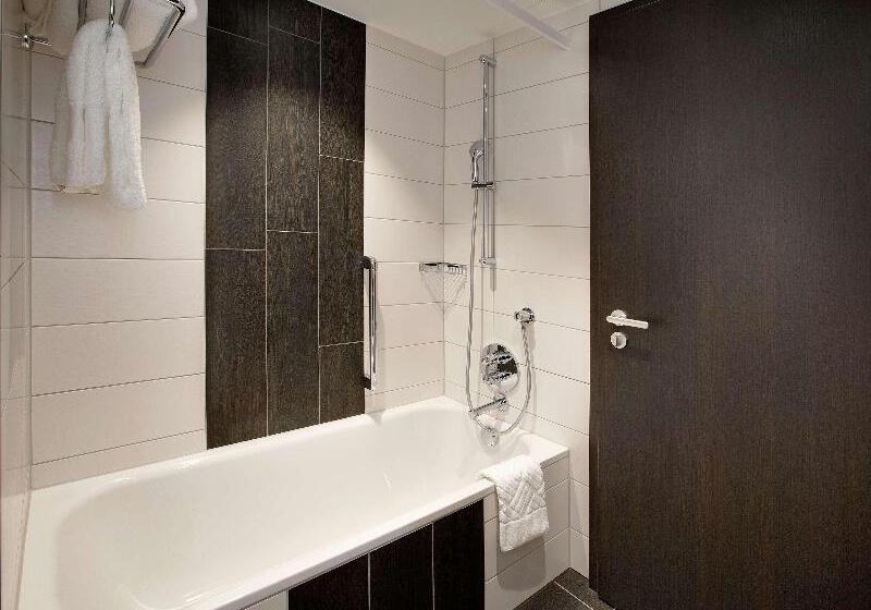 Номер Стандарт, Hilton Garden Inn Zurich Limmattal