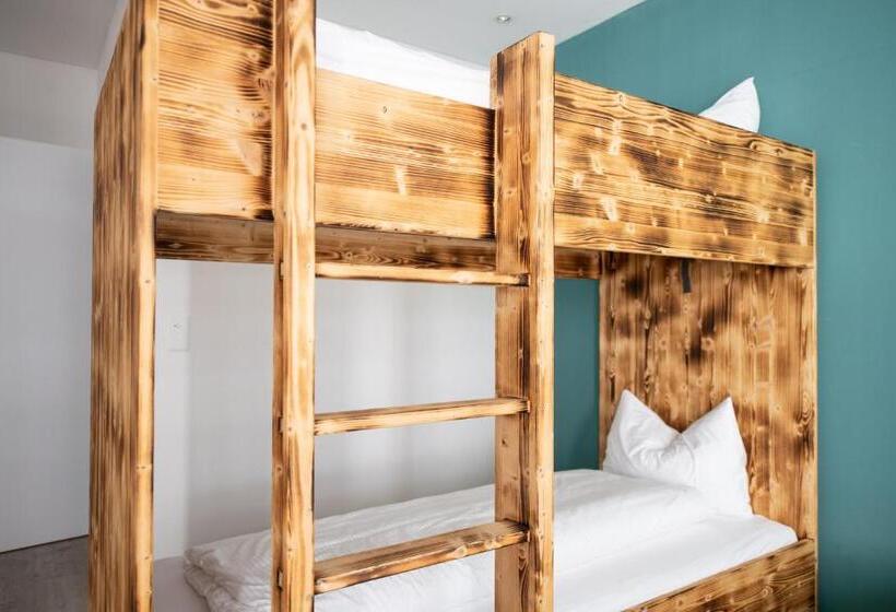 Кровать в Общей Комнате, Kursaal Arosa   Adults Only