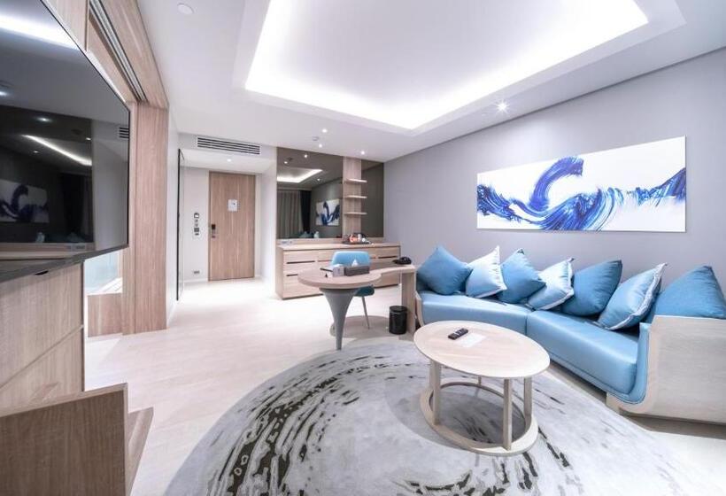 Полулюкс, The Nature Phuket   Sha Extra Plus