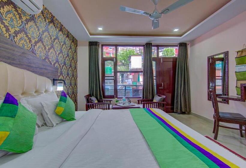 Номер Deluxe, Treebo Roshan House With Valley View
