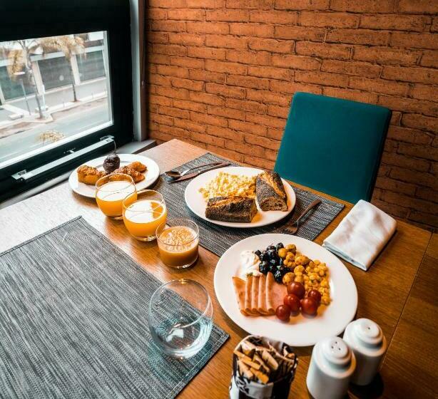 Полулюкс, Onomo Hotel Casablanca City Center