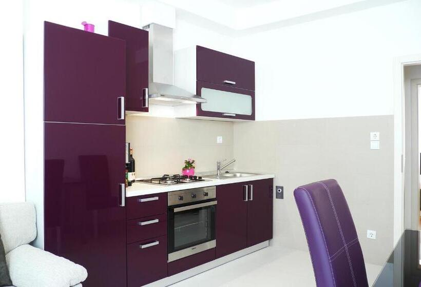 Apartament 1 Dormitor, 48 Rooms Split