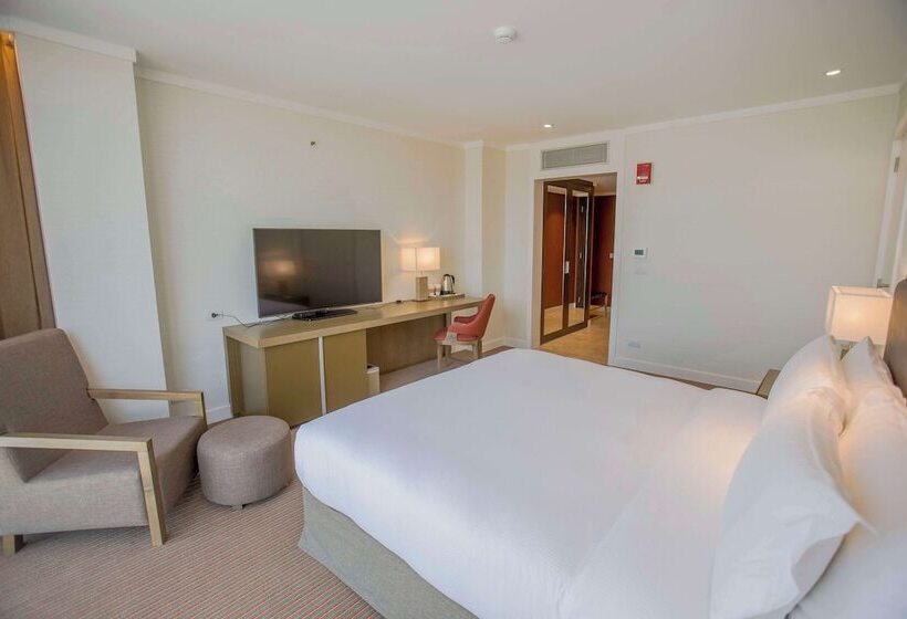 Номер Deluxe, Hilton Pilar